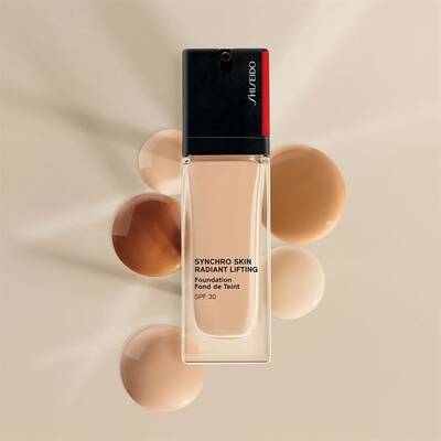 Shiseido Synchro Skin Radiant Lifting 140 Porcelain 30 ml Fondöten - 3